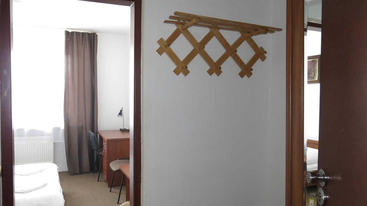 Отель Hotel Olimpijski Тарновске-Гуры-30